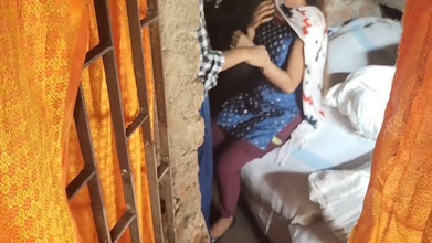 Nazima Khan: Sexy studentenleraar na het collegegeld eindigt