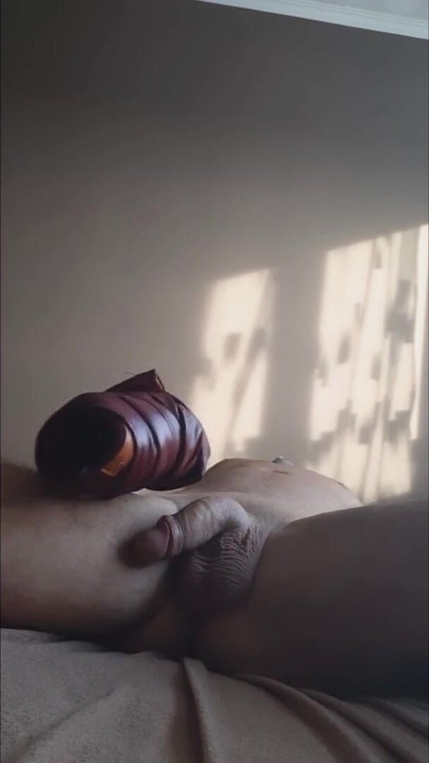 Naxy: Leder fleshlight tief kommen