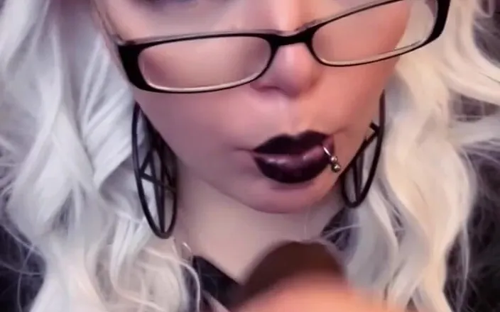 LexxiBakk: Goth Stepmommy BBC JOI