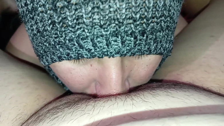 Stepmom_with_big_tits: I Suck That Giant Pussy That My Stepdaughter's Horny Has...