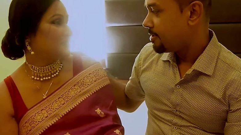 Puja Sarkar: Sexy Honeymoon Bengali Audio....