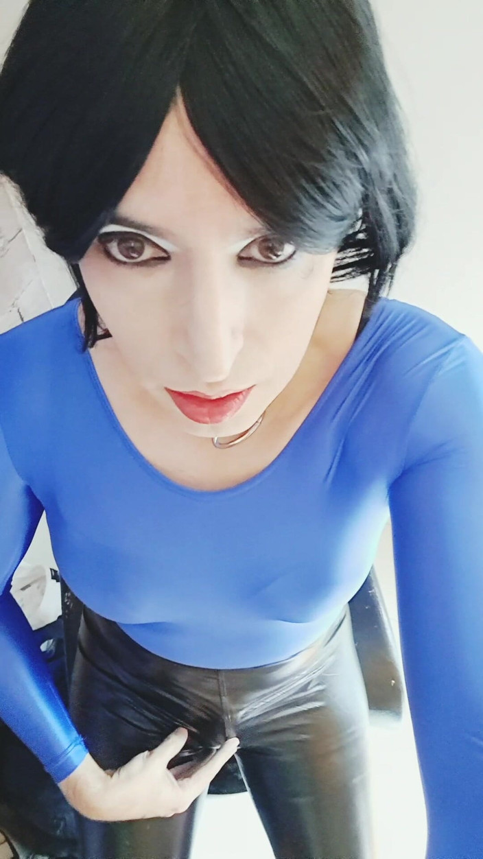 Tammy sissy slave: Tammysissy trong một khách sạn