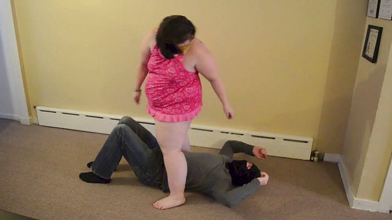 Full Weight Productions: Mystique v kapkách zadku a sání krku