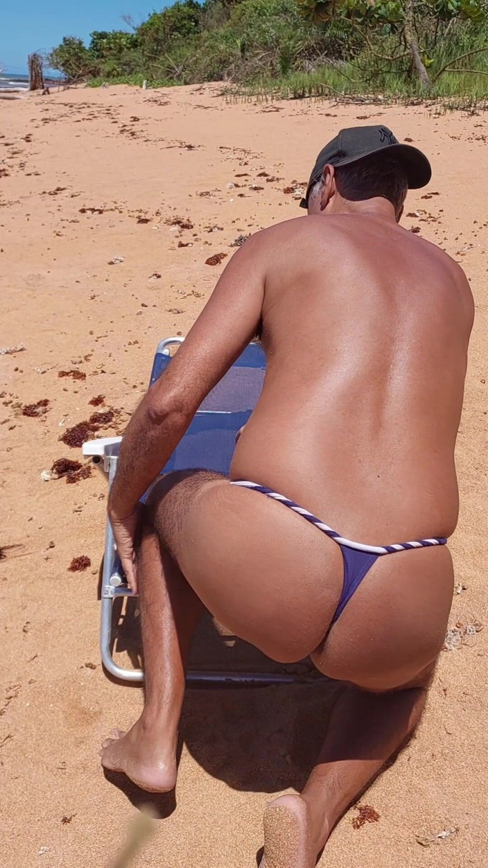 Ladysilvas: Ladysilva in Bikini on the Beach Sunbathing