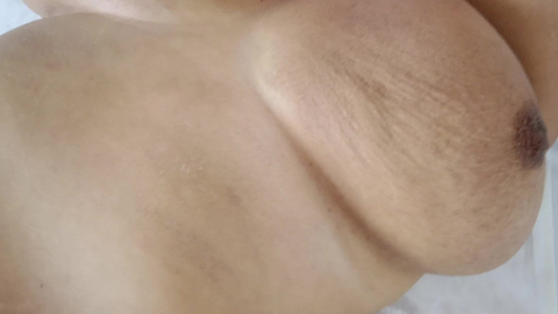 Natural-Woman-Silke: 내 엉덩이에 플러그를 꽂았어