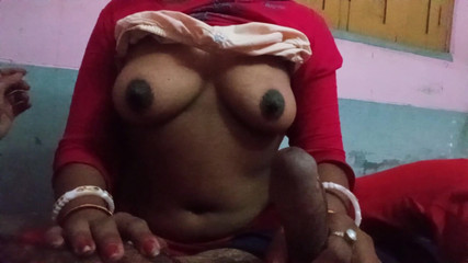 FireeCouple: Ngentot dengan tetangga bhabhi setelah dia mandi