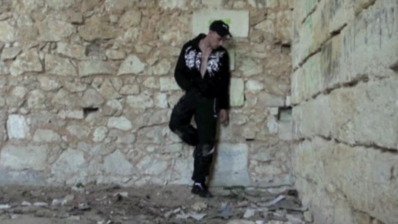Sneaker gay: Scally boy fucked by the XXL cock of Matt Surfer