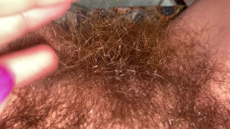 Cuteblonde666: Brushing My Bush