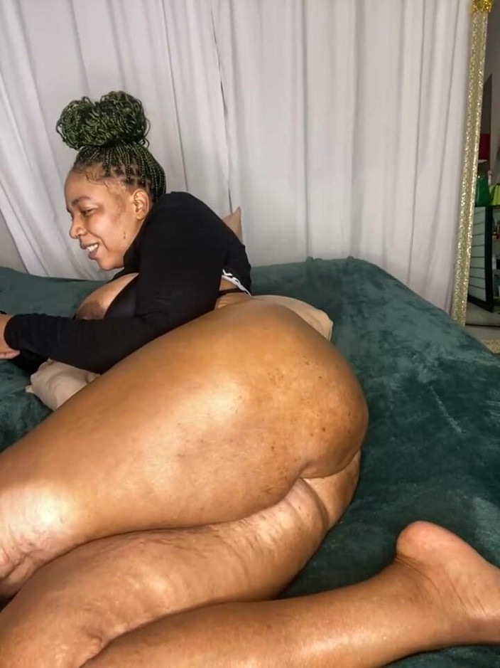 Big black clapping booties: Wichs zu extrem großartig, episode 1004