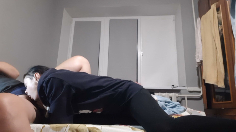 Lesbian-illusion: Я быстро кончаю ей в рот, но она не перестает лизать мою киску