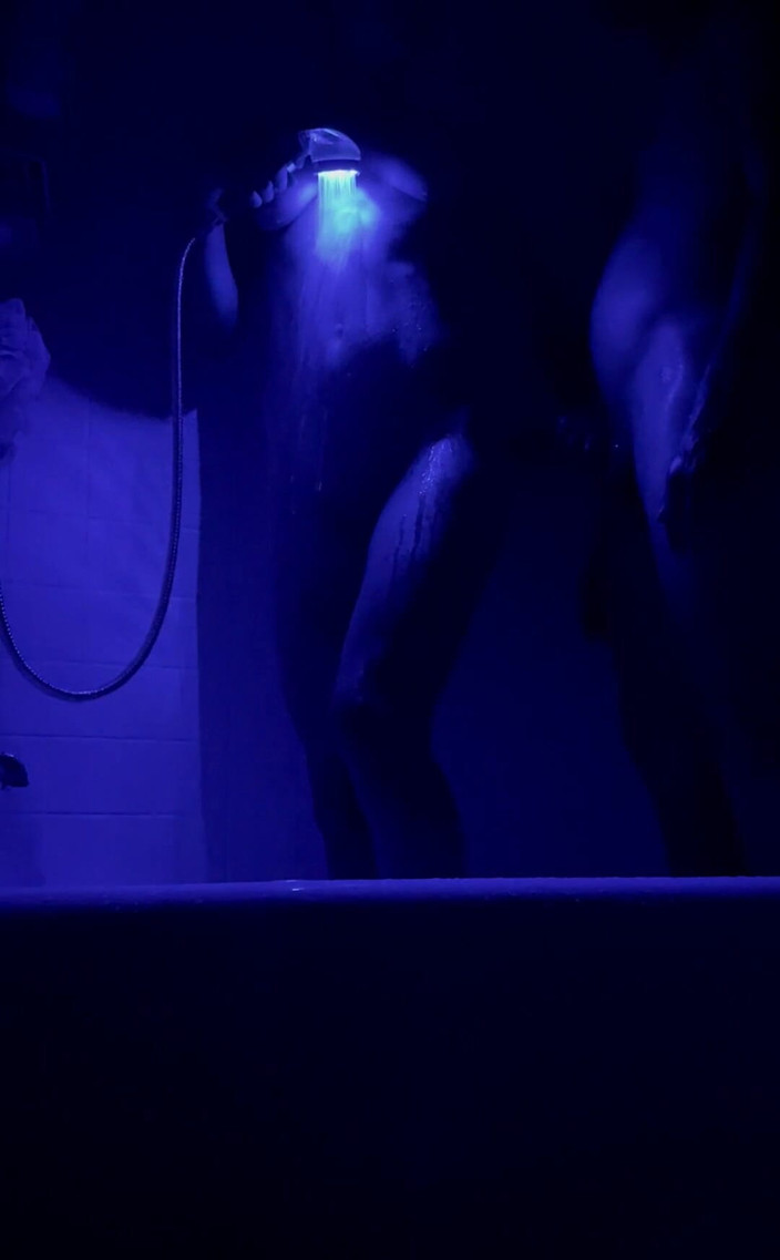 VibeWithMommy: Đầu vòi hoa sen này đã làm cho làm tình trong...