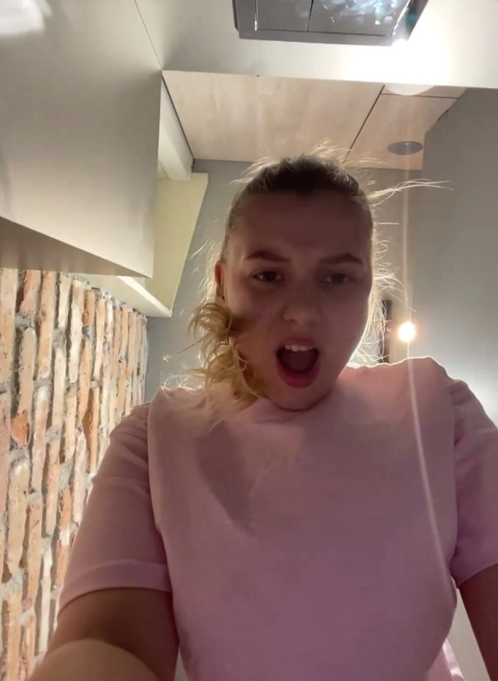 JuiceLussie: First Time Masturbate in the Public