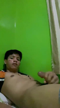 Pinoy Twink Quick Jerk off