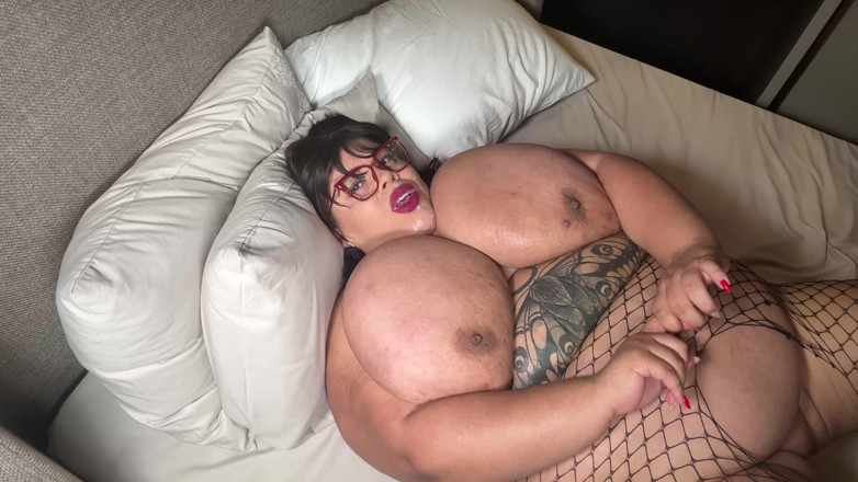 Angel BBW: Angel BBW the Huge Tits Secretary