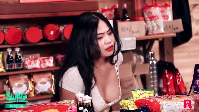 SWAG.live: Asking Slut Clerk for a BJ and Fuck Her for...
