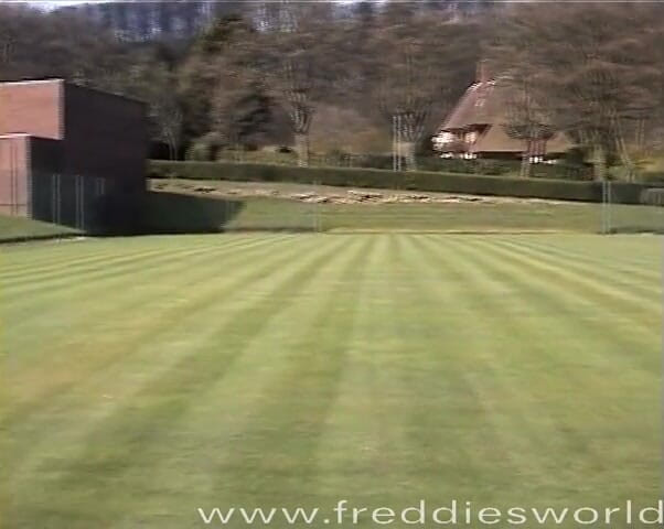 Freddies World: Het netballspelare tar kuk