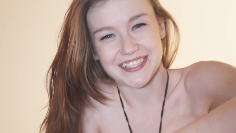 Watch4beauty: लंबे पैर