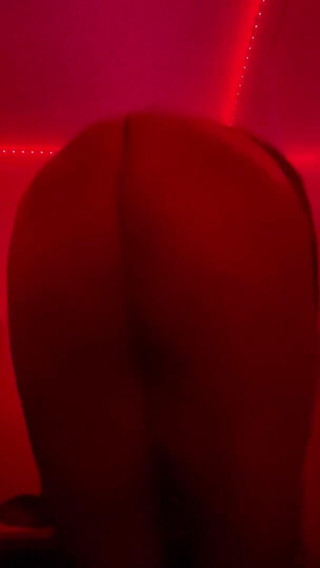 Harley Harper: Specială cu lumină roșie