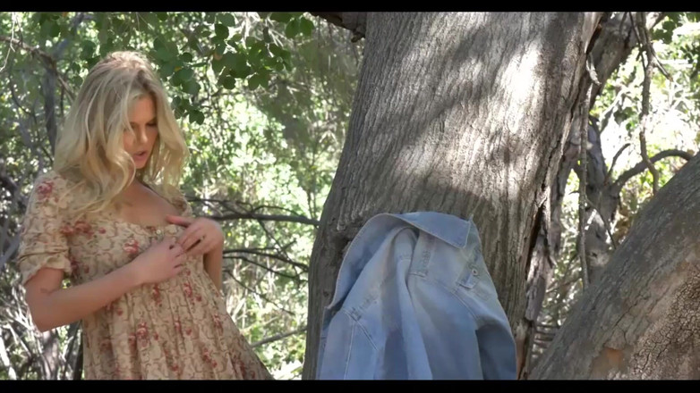 Lesbian Illusion: 超模女同性恋的大挑战！！- （挑战 #06）