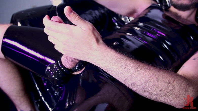 Kinky Bites Gay: Timotheus Berlín