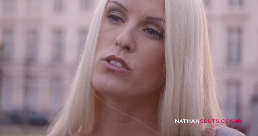 Nathansluts: De kont van Tsjechische Bradburry met grote tieten gaapte wijd