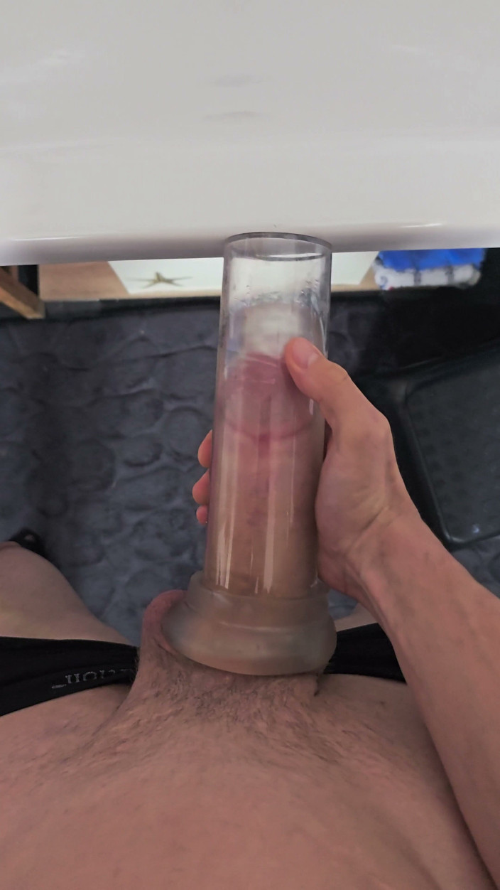Bigdildo-Boy69: Xem đầy đủ vuốt ve con cu cứng của tôi trong một...