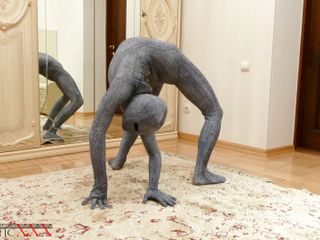 Gymnastic: Verdraaiingskoningin in spandex catsuit