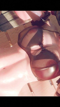 Megaera Voluptuosa Latina Con Coño Apretado Follada Duro Por Una Enorme Polla Blanca, Placer Intenso Con Preñada