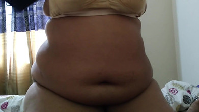 Aria Mia: Bhabhi Seksi India Semasa Membersihkan Rumah, Devar Menjadi Panas, Dan...