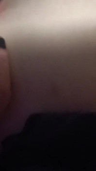 Une fille rousse fait la meilleure pipe, je la baise si fort et je lui éjacule sur le visage