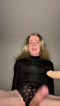 Zierlicher Kleiner Femboy Ist Ein Gutes Mädchen