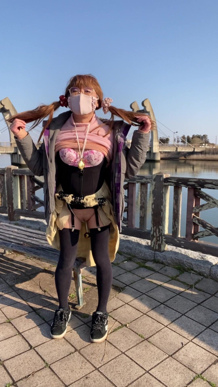 megu2002: No. 150 Showing off My Pussy in a Parking Lot During...