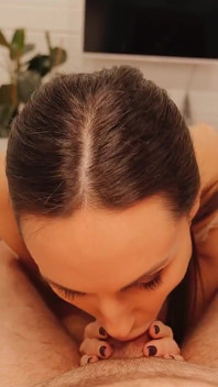 St. Valentinstag Blowjob & Riesige Gesichtsbesamung