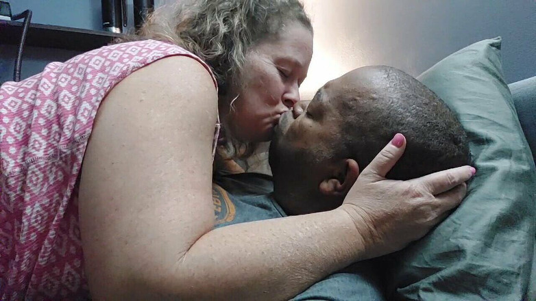 Beatniq: 6:38 z (jen) líbání