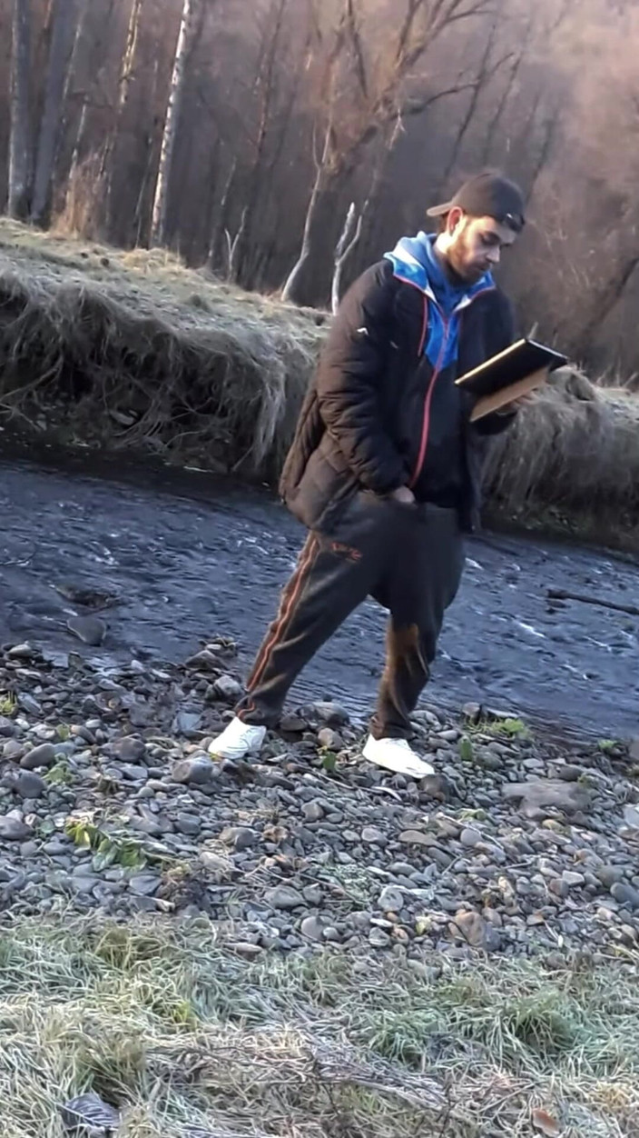 jerkofflover: Jagar min i naturen på vintern