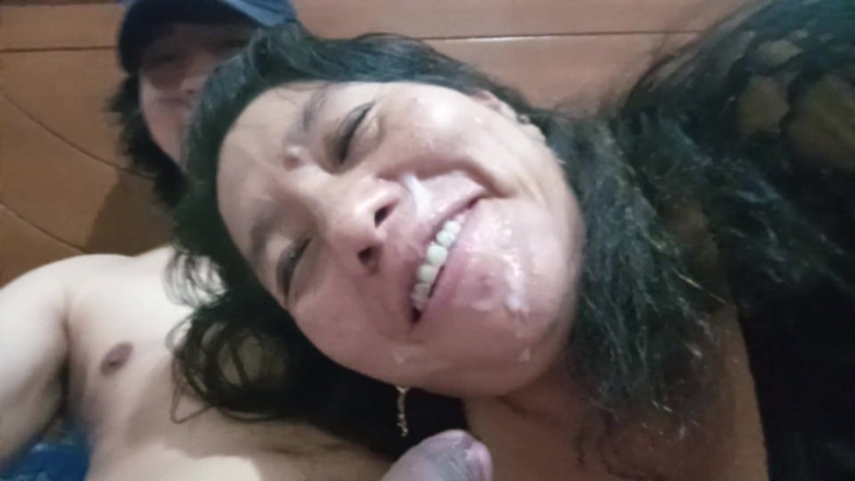 Moo DBOXXX: Kristen dewasa dicrot di muka, aku suka banget dientot, suaminya...