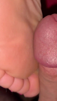 Amateur German MILF Close up Sexy Wrinkled Soles
