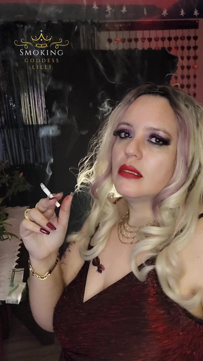 Lilli Cukierek Cox: Rokende Marlboro