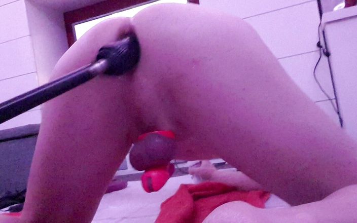 Mike Essex: Pelatihan anal dengan dildo hitam besar 10 inci di mesin bercinta...