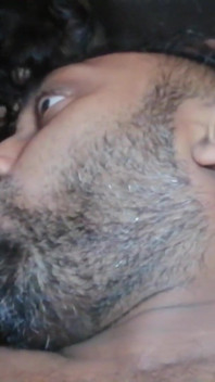 Une belle-mère desi sexy séduit son beau-fils 3