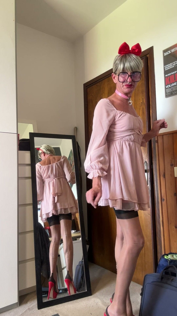 Andreina Naty: Andreina in Fetish Stockings