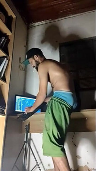 Sunday Free Live