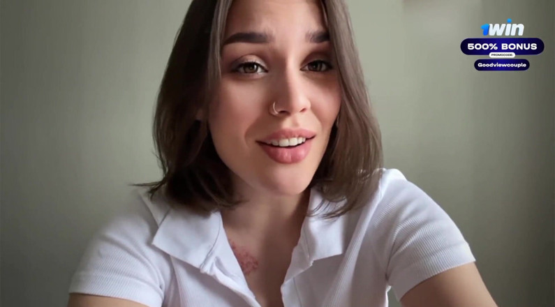 Good_view: O fată sexy i-a cerut prietenului ei să o fută...