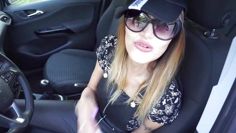 Lady Mesmeratrix Official: Laska Femdom chce go ukarać na świeżym powietrzu