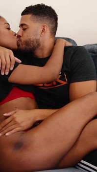 La football star scopa una cheerleader arrapata nera di classe