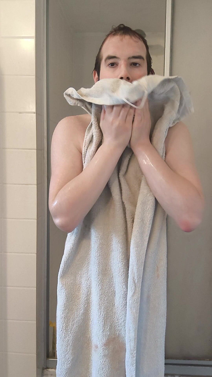 JanineLang: シャワーを浴びるところを見てて