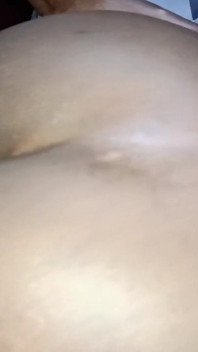Pareja africana noche de sexo antes de acostarse