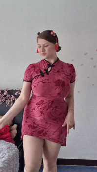 Cherry Blossom grwm，在旗袍中轻柔且性感的挑逗