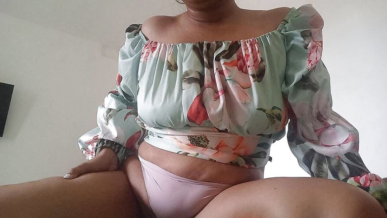 PATY PATY: Vieni a toccarmi papà esplora tutto il mio corpo e...