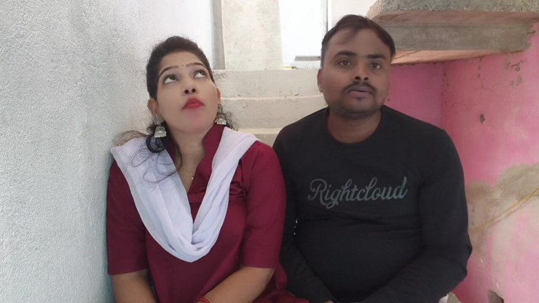 Sona bhabhi: Индийская пара дези студентов на улице, секс-видео